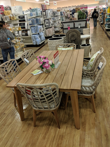 Department Store «HomeGoods», reviews and photos, 9 Kilton Rd, Bedford, NH 03110, USA