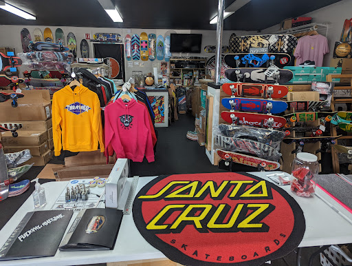 Skate Shop «Kingpin Skate shop», reviews and photos, 6034 Pacific Ave, Stockton, CA 95207, USA