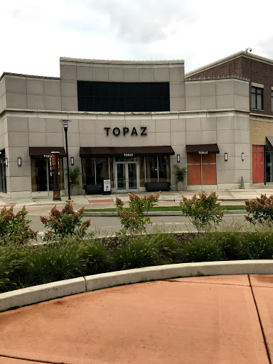 Shopping Mall «Burr Ridge Village Center», reviews and photos, 701 Burr Ridge Pkwy, Willowbrook, IL 60527, USA