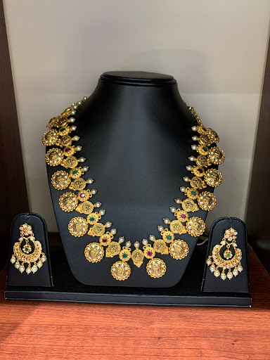 Jeweler «Khanna & Sons Jewelers», reviews and photos, 800 E Chatham St, Cary, NC 27511, USA