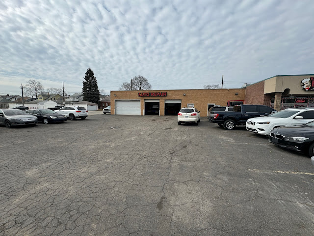 Unique Auto of Dearborn