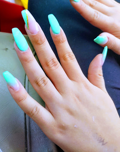 Nail Salon «Ballazio Salon & Spa», reviews and photos, 1655 Colusa Hwy # 100, Yuba City, CA 95993, USA