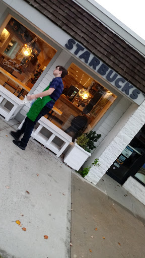 Coffee Shop «Starbucks», reviews and photos, 29 NY-27A, Southampton, NY 11968, USA
