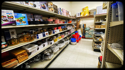 Asian Grocery Store «Boo Han Oriental Market», reviews and photos, 1313 SE 82nd Ave, Portland, OR 97216, USA