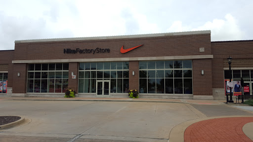 Sporting Goods Store «Nike Factory Store», reviews and photos, 25 Meadow Cir Dr, Lake St Louis, MO 63367, USA