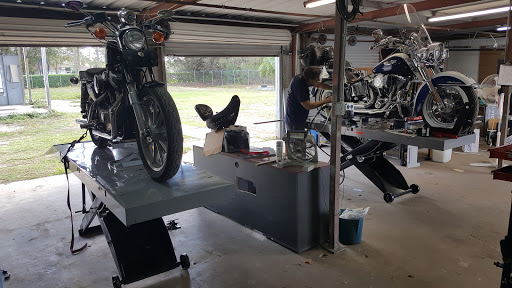 Motorcycle Dealer «Tampa V-Twin», reviews and photos, 16336 N Florida Ave, Lutz, FL 33549, USA