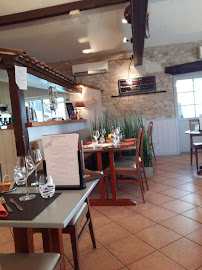 Atmosphère du Restaurant de grillades à la française L'Aile de Ré à Le Bois-Plage-en-Ré - n°6