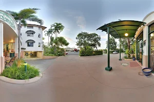 Grosvenor in Cairns image