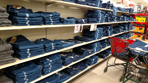 Animal Feed Store «FELDMANS Farm & Home», reviews and photos, 1332 W Kansas St, Liberty, MO 64068, USA