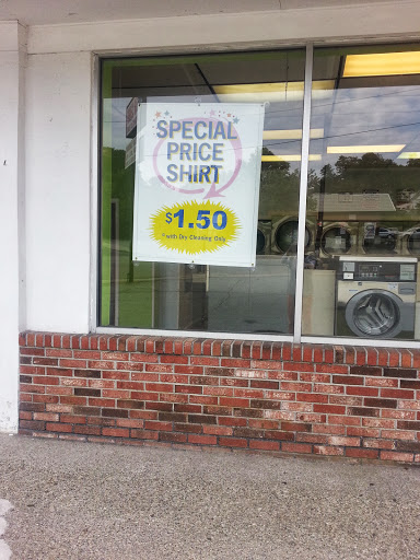 Laundromat «Star Cleaners & Laundromat», reviews and photos, 2 Main St, Marlborough, MA 01752, USA