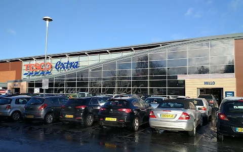 Tesco Extra image