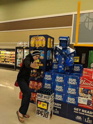 Grocery Store «Albertsons», reviews and photos, 615 Keck Dr, McMinnville, OR 97128, USA