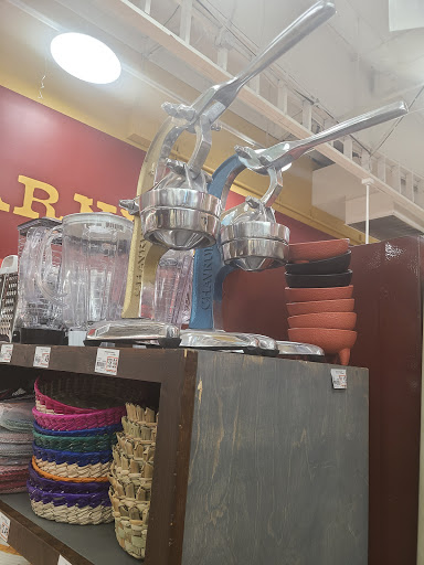 Grocery Store «Northgate Gonzalez Markets», reviews and photos, 2120 Pacific Ave, Long Beach, CA 90806, USA