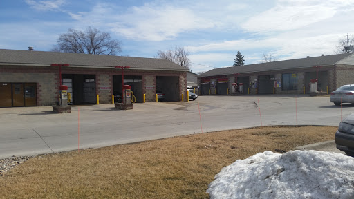 Clean Works Car Wash - Waukee en Waukee