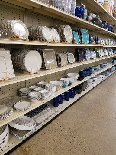 Home Goods Store «At Home», reviews and photos, 1325 N Meacham Rd, Schaumburg, IL 60173, USA