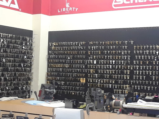 Locksmith «A-1 Locksmith - Downtown Dallas, Design District», reviews and photos, 1622 Market Center Blvd, Dallas, TX 75207, USA