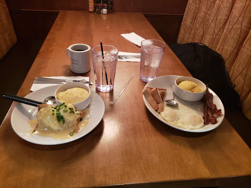 American Restaurant «Black Walnut Cafe - Four Points», reviews and photos, 10817 Ranch Rd 2222, Austin, TX 78730, USA