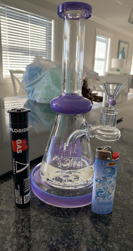 Tobacco Shop «Purple Haze Tobacco and Accessories», reviews and photos, 152 107th Ave, Treasure Island, FL 33706, USA