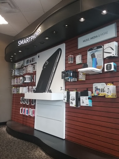 Cell Phone Store «Verizon Authorized Retailer – Cellular Sales», reviews and photos, 501 US-27, Clermont, FL 34714, USA