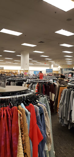 Department Store «Nordstrom Rack White Plains», reviews and photos, 3 City Pl, White Plains, NY 10601, USA