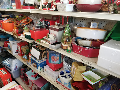 Thrift Store «St. Vincent de Paul Thrift Store and Donation Center», reviews and photos, 813 Main St, Milford, OH 45150, USA