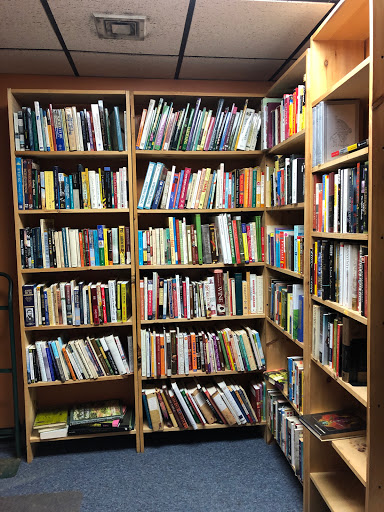 Used Book Store «Winding Way Books At Gallery», reviews and photos, 106 W Chestnut St, Lancaster, PA 17603, USA