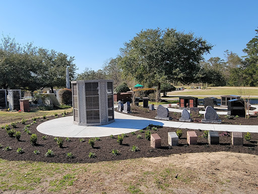 Cemetery «Oleander Memorial Gardens», reviews and photos, 306 Bradley Dr, Wilmington, NC 28409, USA