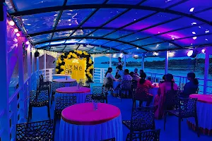 Cruise n Dine - The Floating Restaurant image