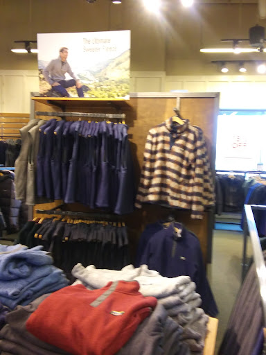 Clothing Store «L.L. Bean», reviews and photos, 4999 Old Orchard Shopping Center, Skokie, IL 60077, USA