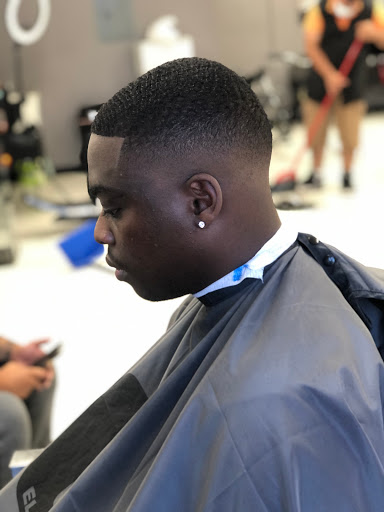 Barber Shop «Chacabana Barber Shop», reviews and photos, 5002 Eisenhauer Rd, San Antonio, TX 78218, USA