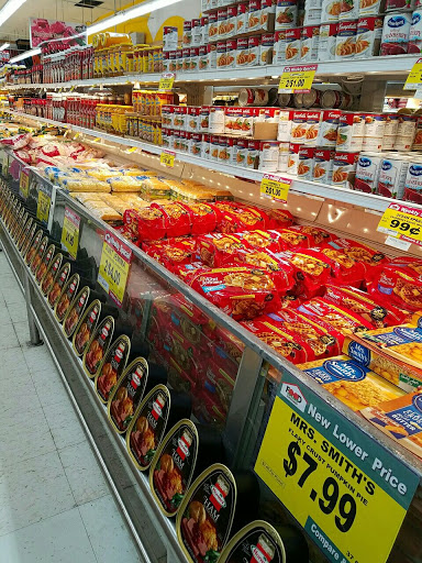 Supermarket «Grand Concourse Food Bazaar Supermarket», reviews and photos, 238 E 161st St, Bronx, NY 10451, USA