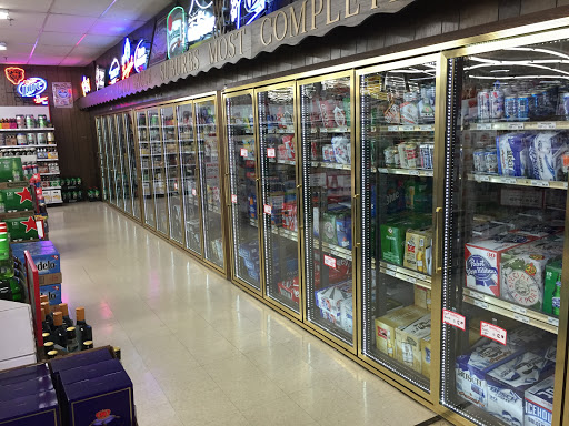 Liquor Store «Cardinal Wine & Spirits», reviews and photos, 1721 W Golf Rd, Mt Prospect, IL 60056, USA