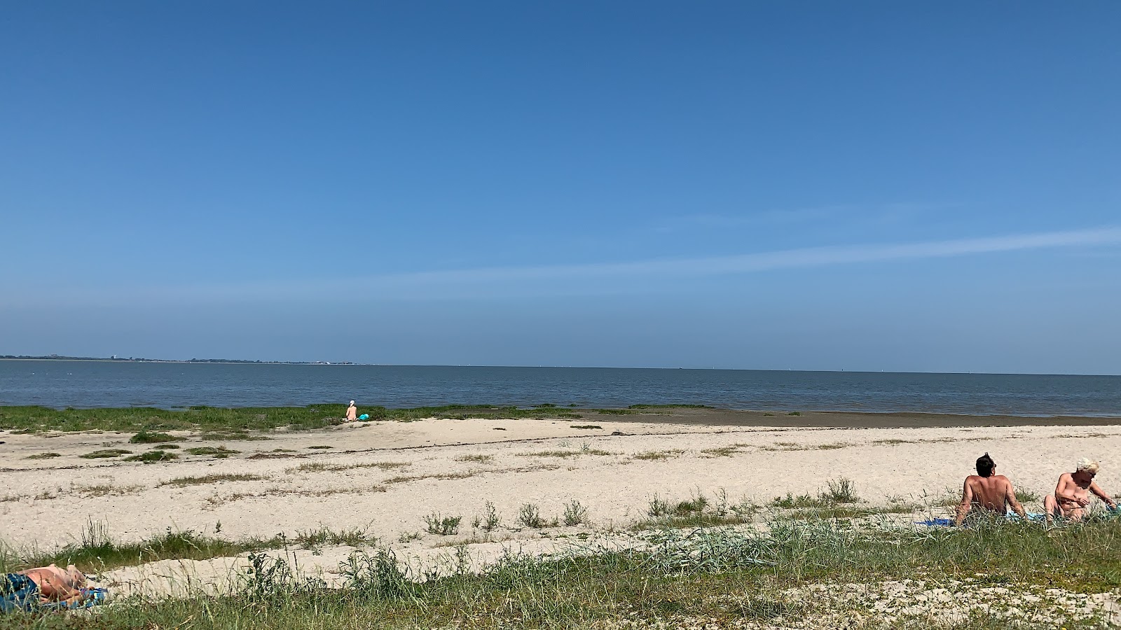 Foto de Praia de Hooksiel - lugar popular entre os apreciadores de relaxamento