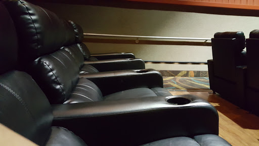 Movie Theater «Regal Cinemas Largo Mall 8», reviews and photos, 10500 Ulmerton Road East, Largo, FL 33771, USA