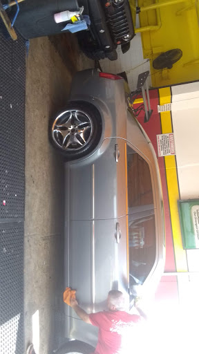 Auto Repair Shop «Pro Oil & Carwash», reviews and photos, 23 Beacom Blvd, Miami, FL 33135, USA