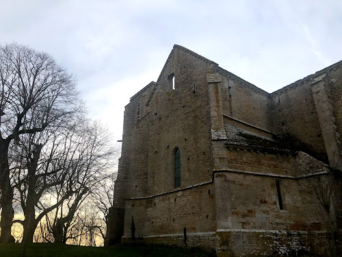 Collégiale de la Sainte-Trinité de Thil à Vic-sous-Thil