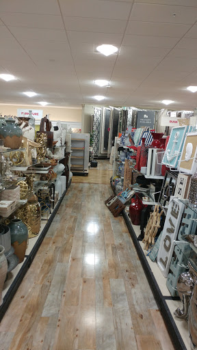 Department Store «T.J. Maxx & HomeGoods», reviews and photos, 2314 Remi Dr, Melbourne, FL 32940, USA