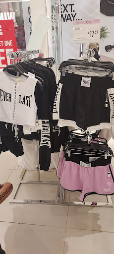 Clothing Store «Forever 21», reviews and photos, 313 Burr Ln, Lake Grove, NY 11755, USA