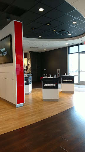 Cell Phone Store «Verizon», reviews and photos, 950 Antelope Dr, Layton, UT 84041, USA