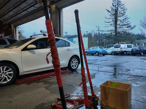 Tire Shop «Discount Tire Store - Tigard, OR», reviews and photos, 11462 SW Pacific Hwy, Tigard, OR 97223, USA