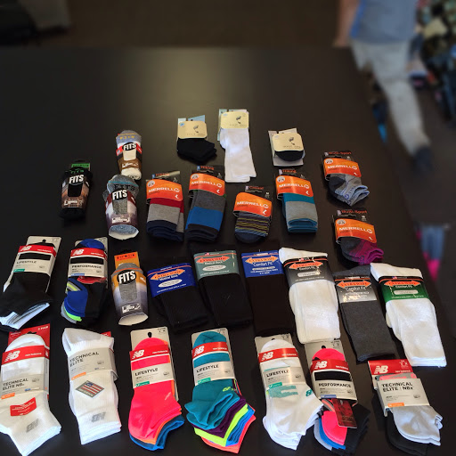 Shoe Store «Achieve Footwear», reviews and photos, 1A Crystal Lake Plaza, Crystal Lake, IL 60014, USA