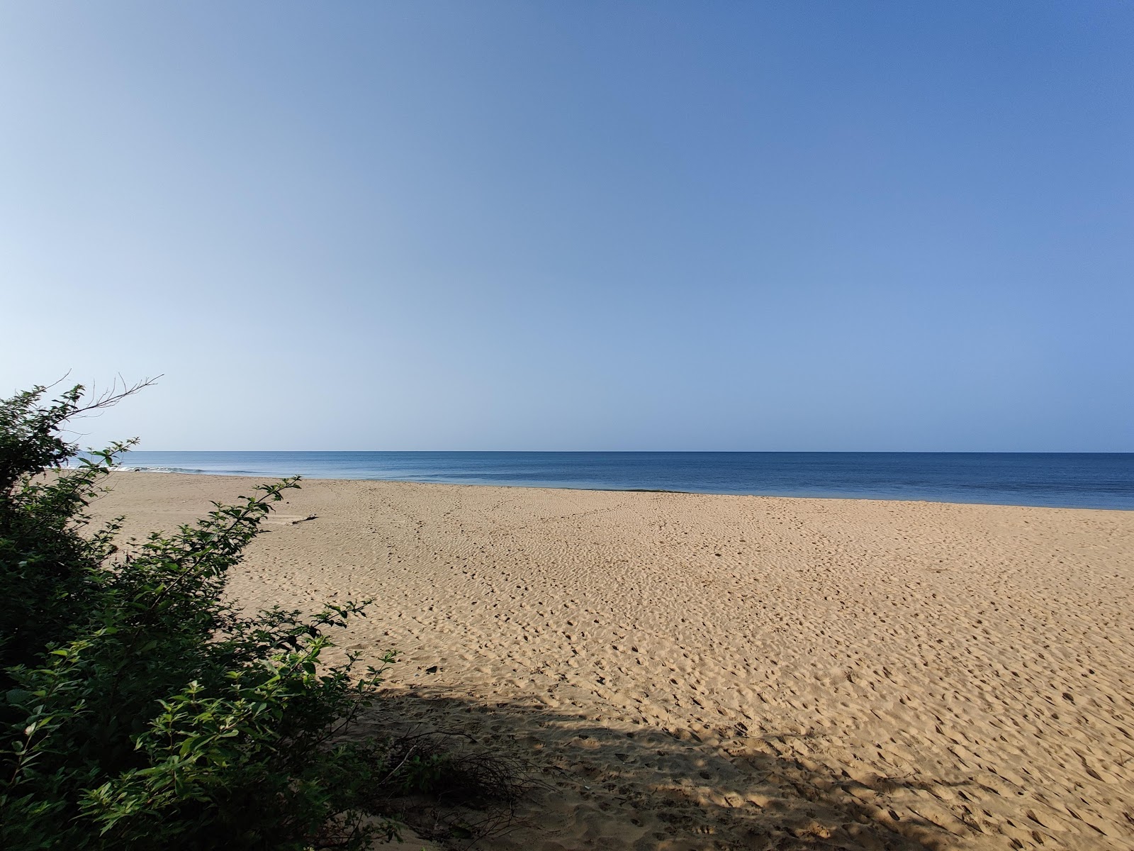 Foto von Gangekolla beach - beliebter Ort unter Entspannungskennern