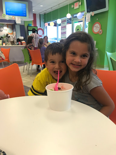Frozen Yogurt Shop «Chill Yogurt Cafe», reviews and photos, 6167 Airport Blvd, Mobile, AL 36608, USA