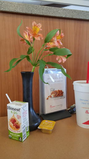 Fast Food Restaurant «Chick-fil-A», reviews and photos, 1194 US-22, Phillipsburg, NJ 08865, USA