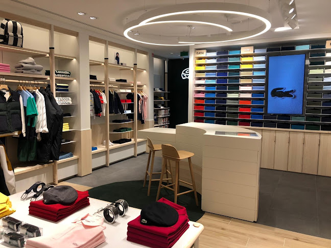 Beoordelingen van Lacoste Boutique in Brussel - Kledingwinkel