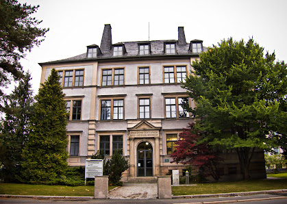 Staatliche Textilfachschule Münchberg Kulmbacher Str. 76, 95213 Münchberg, Deutschland