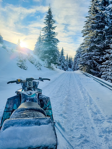 Închiriere / Rent Snowmobile Sinaia - Închiriere de mașini