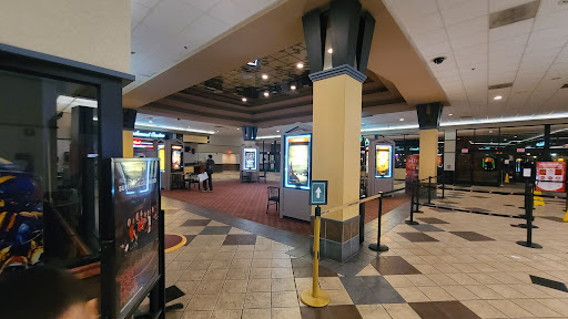 Movie Theater «AMC Classic Apple Valley 15», reviews and photos, 15630 Cedar Ave S, Apple Valley, MN 55124, USA