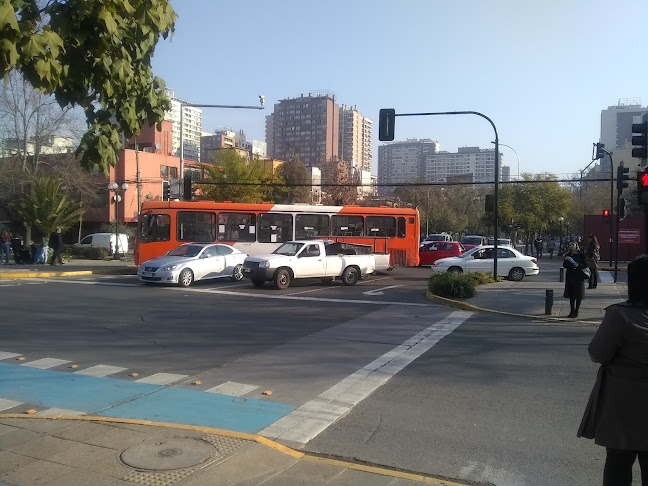 Opiniones de Metro Santa Isabel en Providencia - Servicio de transporte
