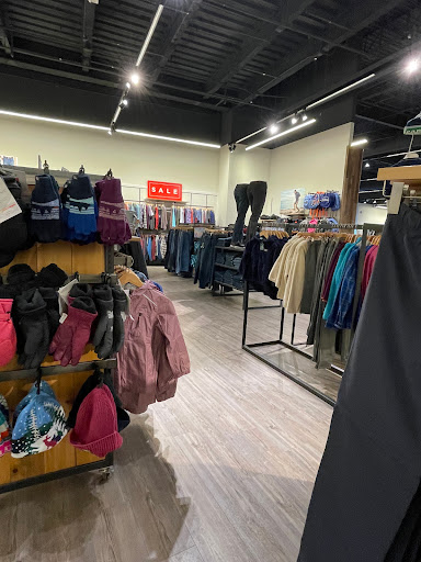 Clothing Store «L.L. Bean», reviews and photos, 4401 W 119th St, Leawood, KS 66209, USA